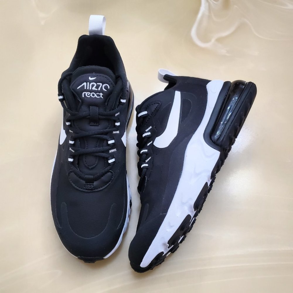 Nike Air Max 270 React - Picture 3 of 8